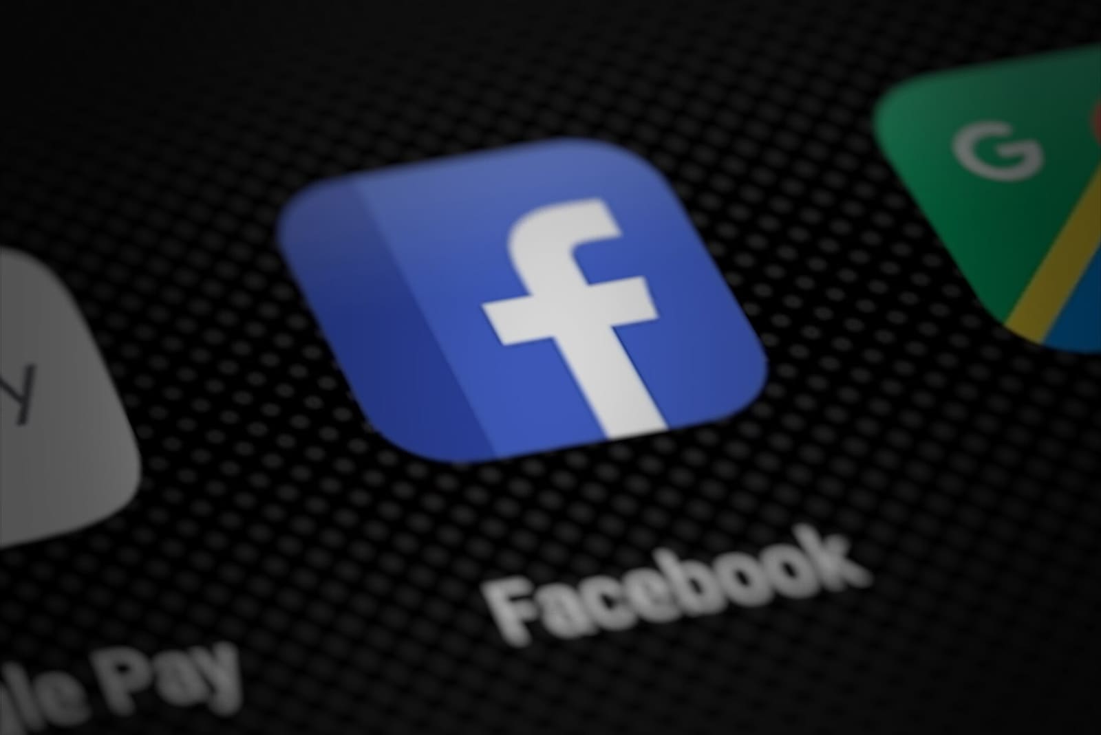Ilustrativni prikaz ikone aplikacije Facebook na telefonu, a ne sučelje nove kontrole